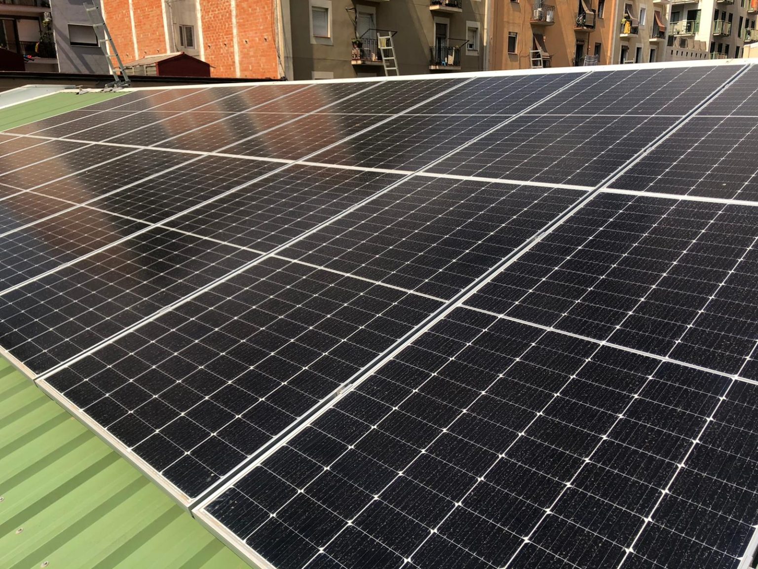 Planta fotovoltaica a CEM Vintró